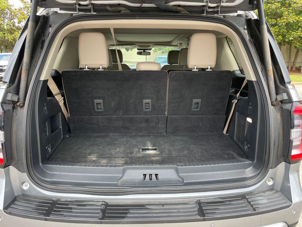 used 2024 Ford Expedition car, priced at $40,587