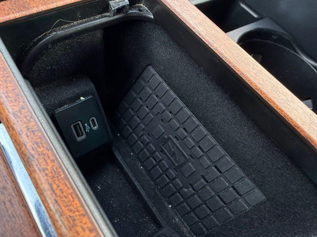 used 2022 Lincoln Navigator car, priced at $52,826
