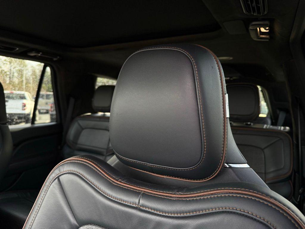 used 2022 Lincoln Navigator car, priced at $52,826