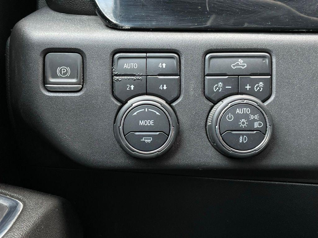used 2024 Chevrolet Silverado 1500 car, priced at $43,082