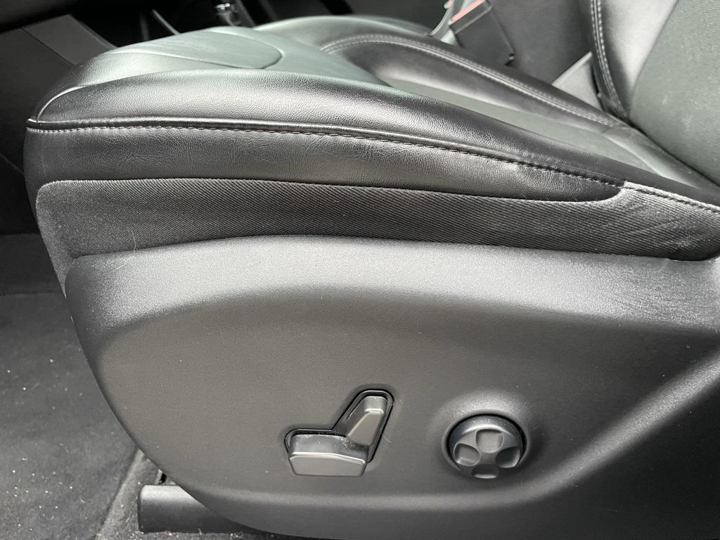 used 2021 Jeep Cherokee car, priced at $19,499