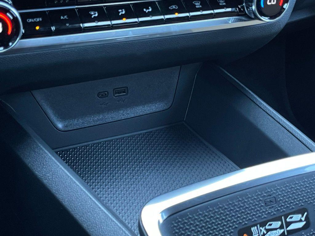 new 2026 Chevrolet Equinox car, priced at $33,790