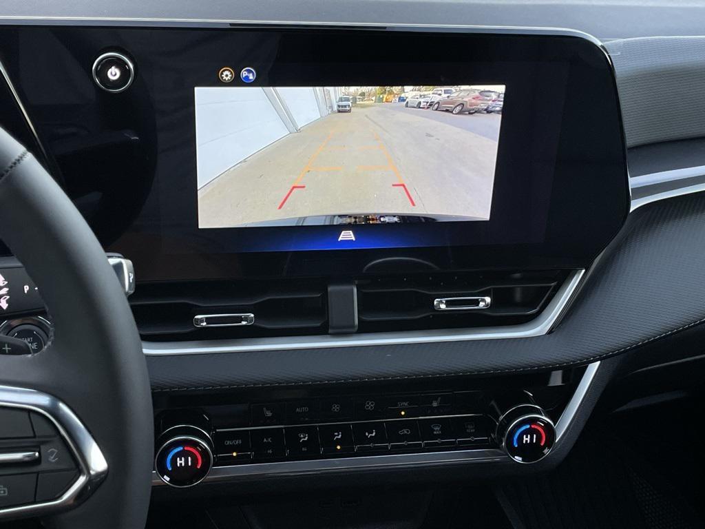 new 2026 Chevrolet Equinox car, priced at $33,945