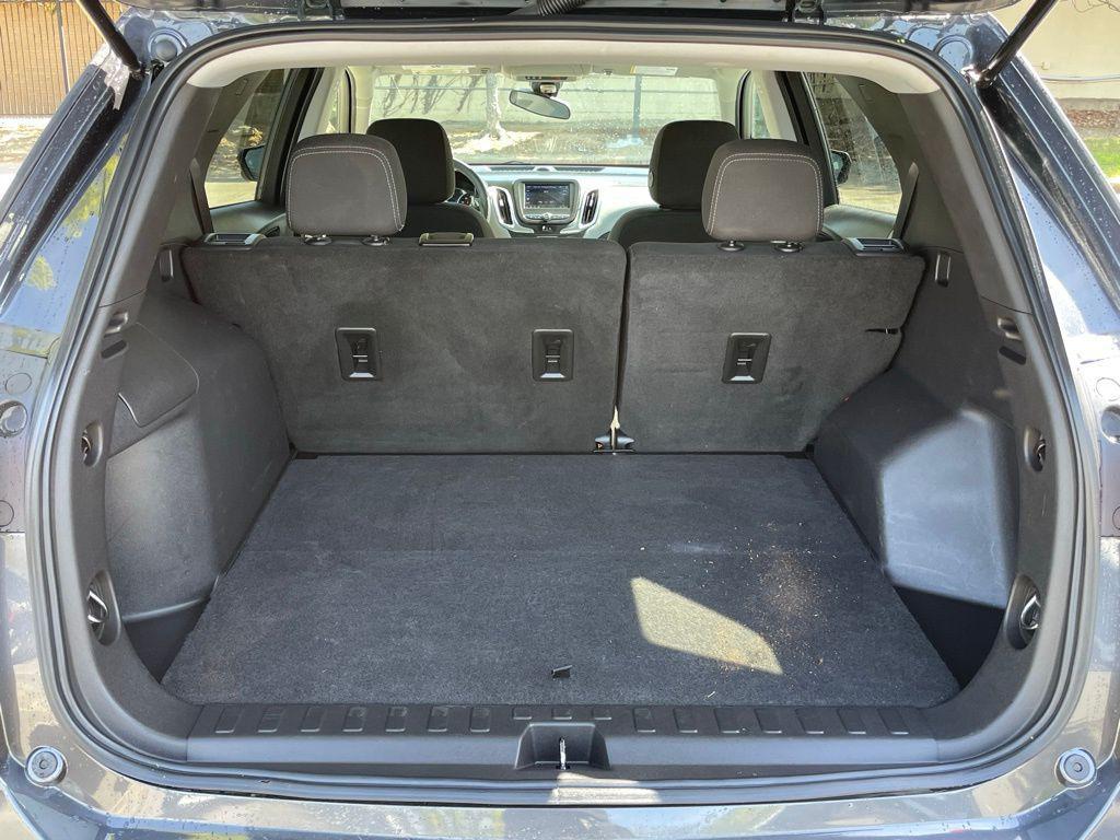 used 2022 Chevrolet Equinox car, priced at $17,988