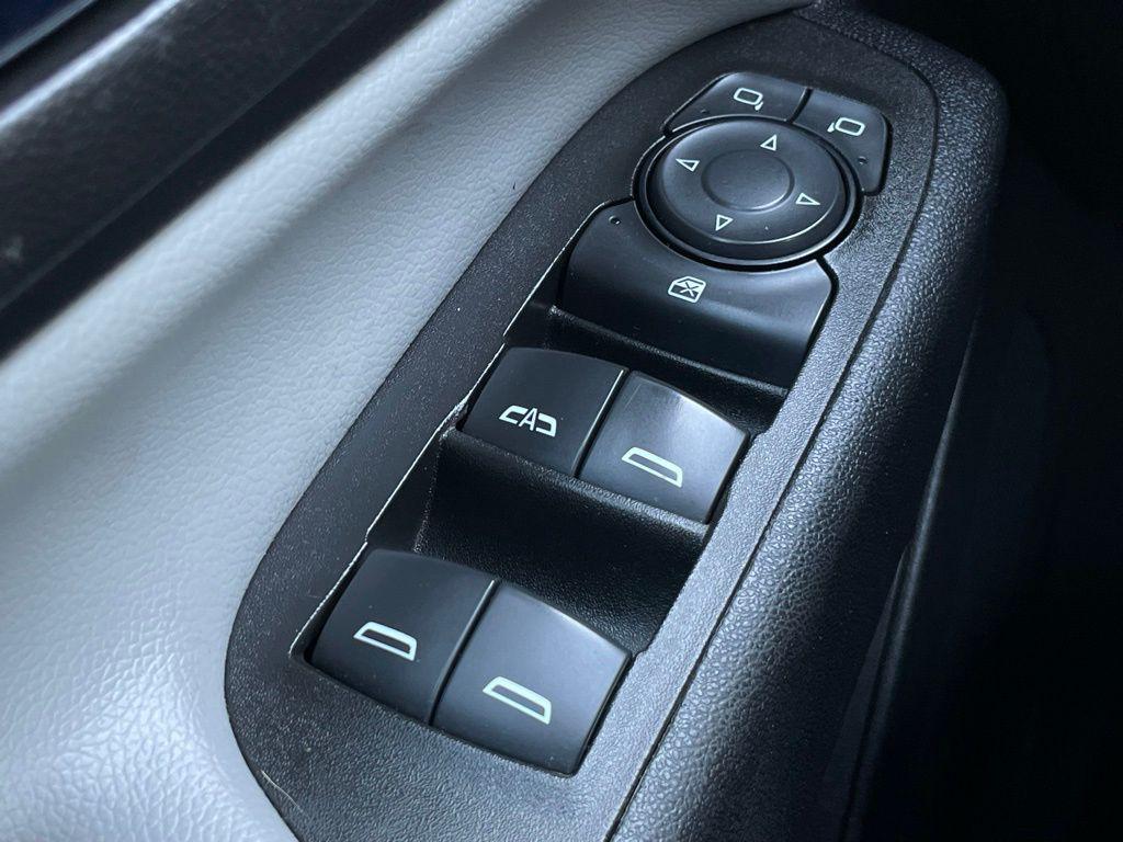 used 2022 Chevrolet Equinox car, priced at $17,988