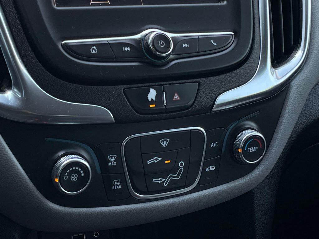 used 2022 Chevrolet Equinox car, priced at $17,988