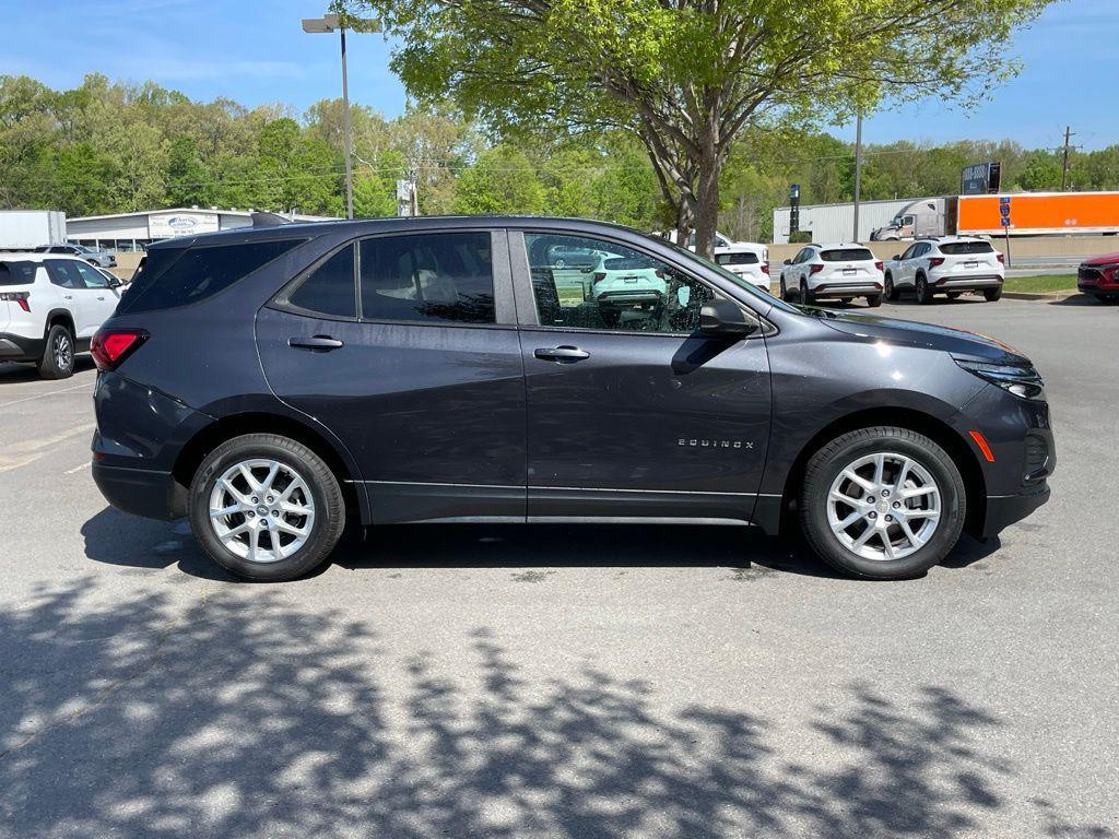 used 2022 Chevrolet Equinox car, priced at $17,988