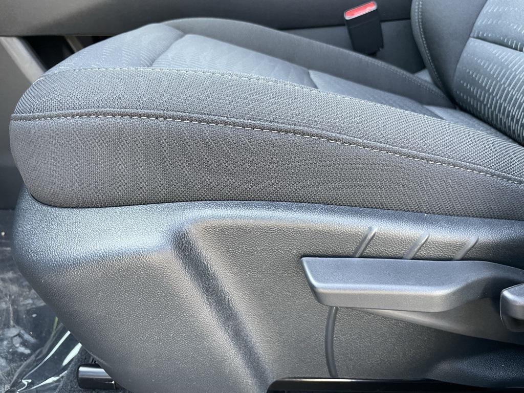 new 2026 Chevrolet Equinox car, priced at $28,490