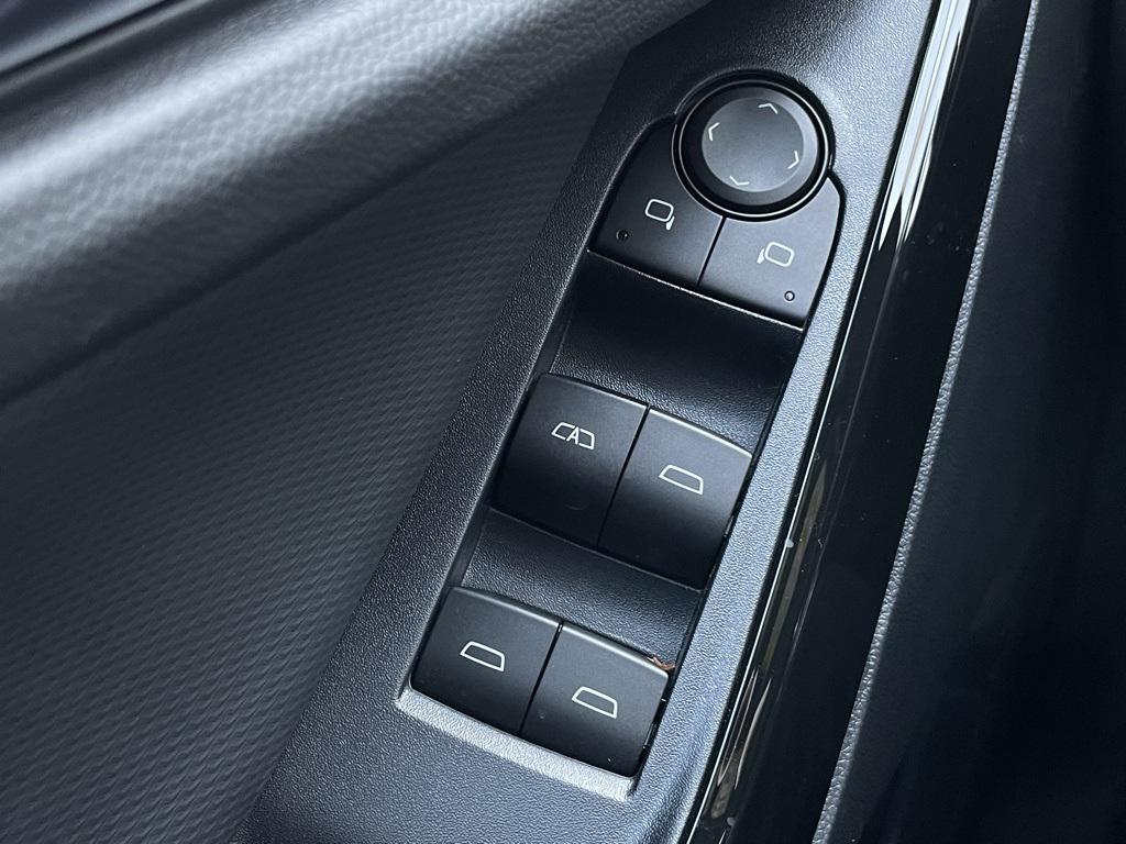 new 2026 Chevrolet Equinox car, priced at $28,490