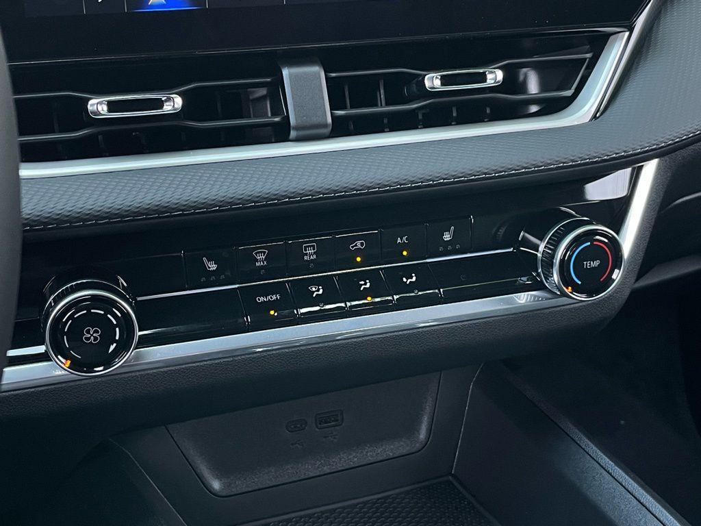 new 2026 Chevrolet Equinox car, priced at $28,490