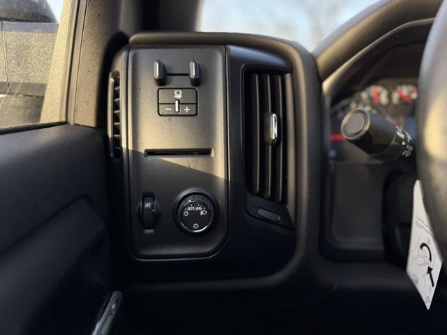 new 2024 Chevrolet Silverado 1500 car, priced at $50,500