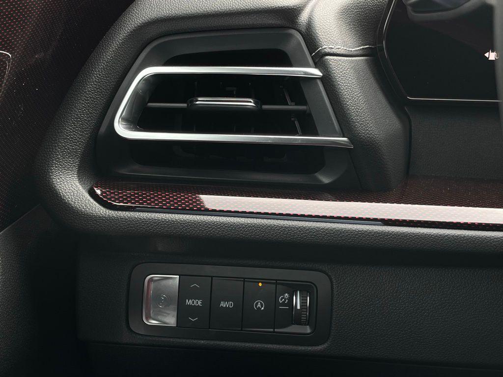 new 2026 Chevrolet Traverse car, priced at $51,490