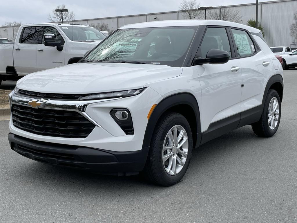 new 2026 Chevrolet TrailBlazer car, priced at $25,030