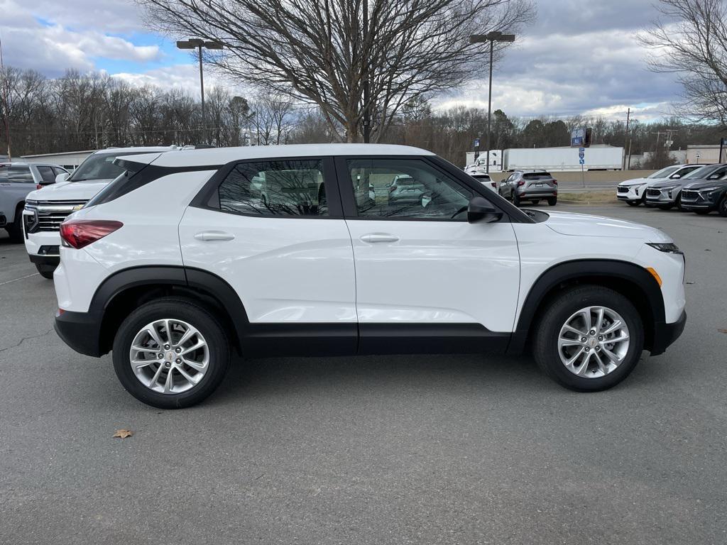 new 2026 Chevrolet TrailBlazer car, priced at $25,030