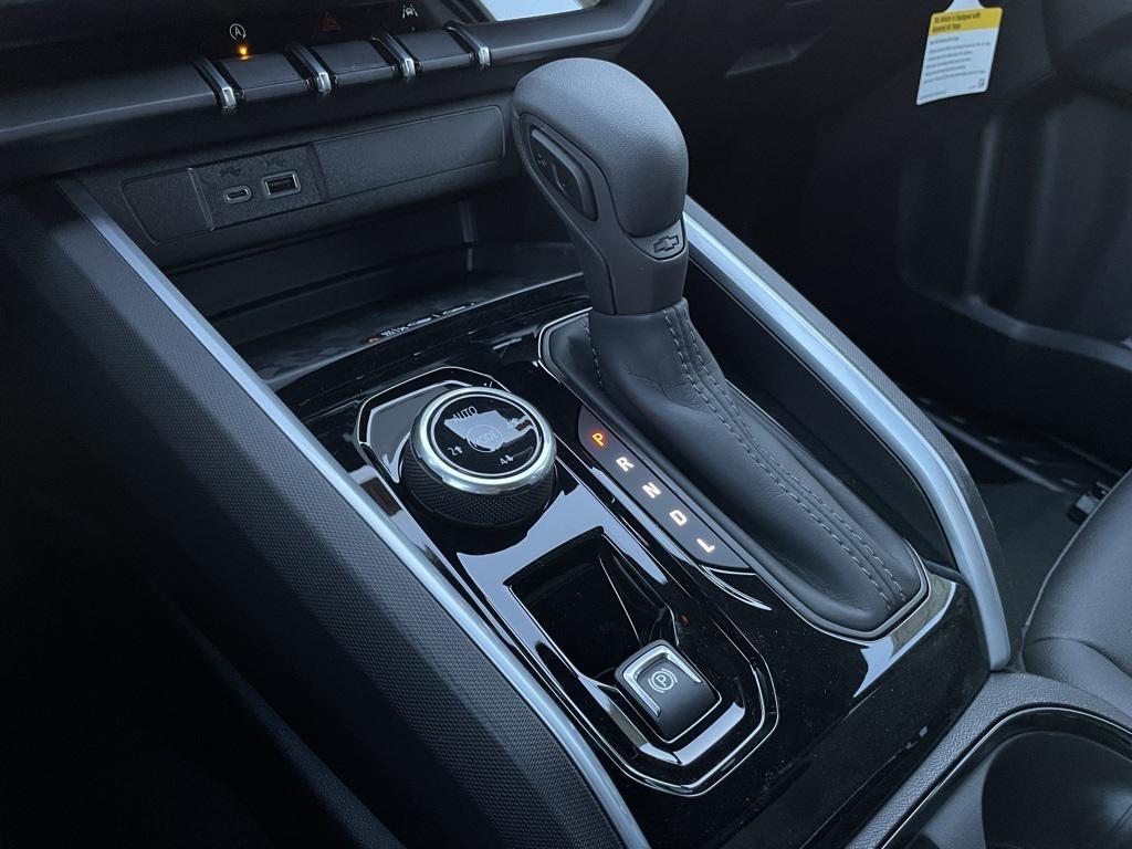 new 2026 Chevrolet Colorado car, priced at $41,595