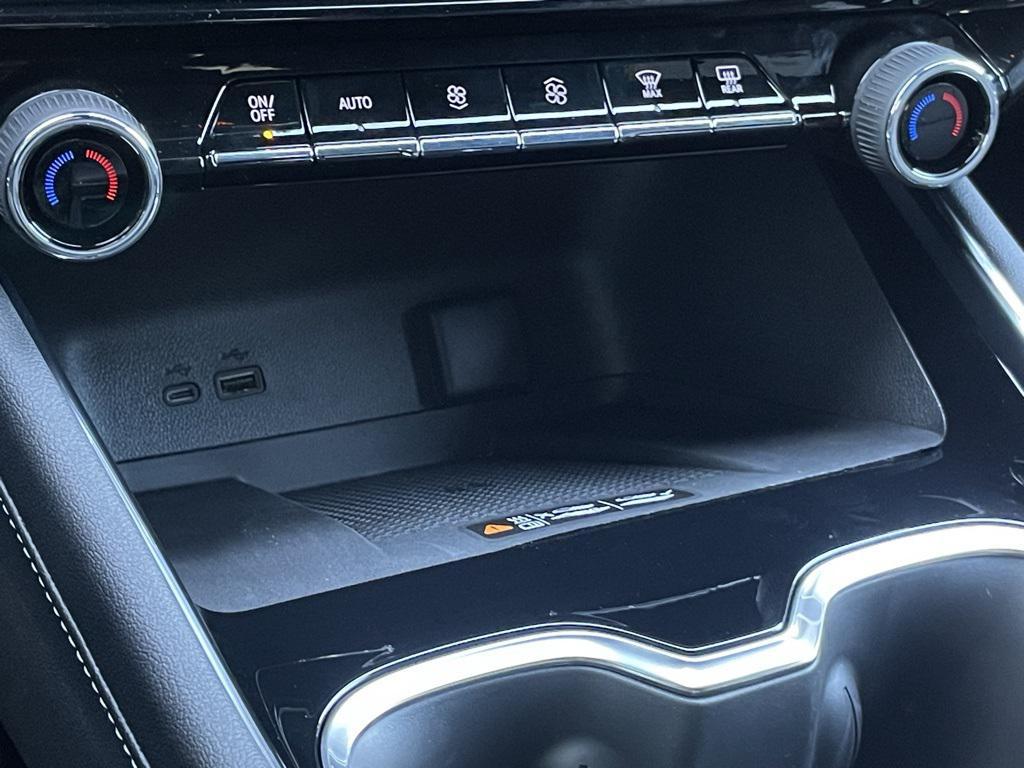 new 2026 Chevrolet Traverse car, priced at $42,490