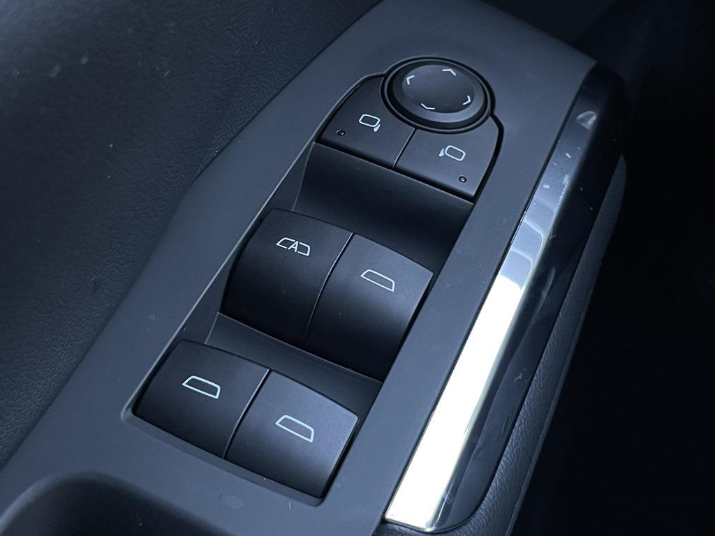 new 2026 Chevrolet Traverse car, priced at $42,490