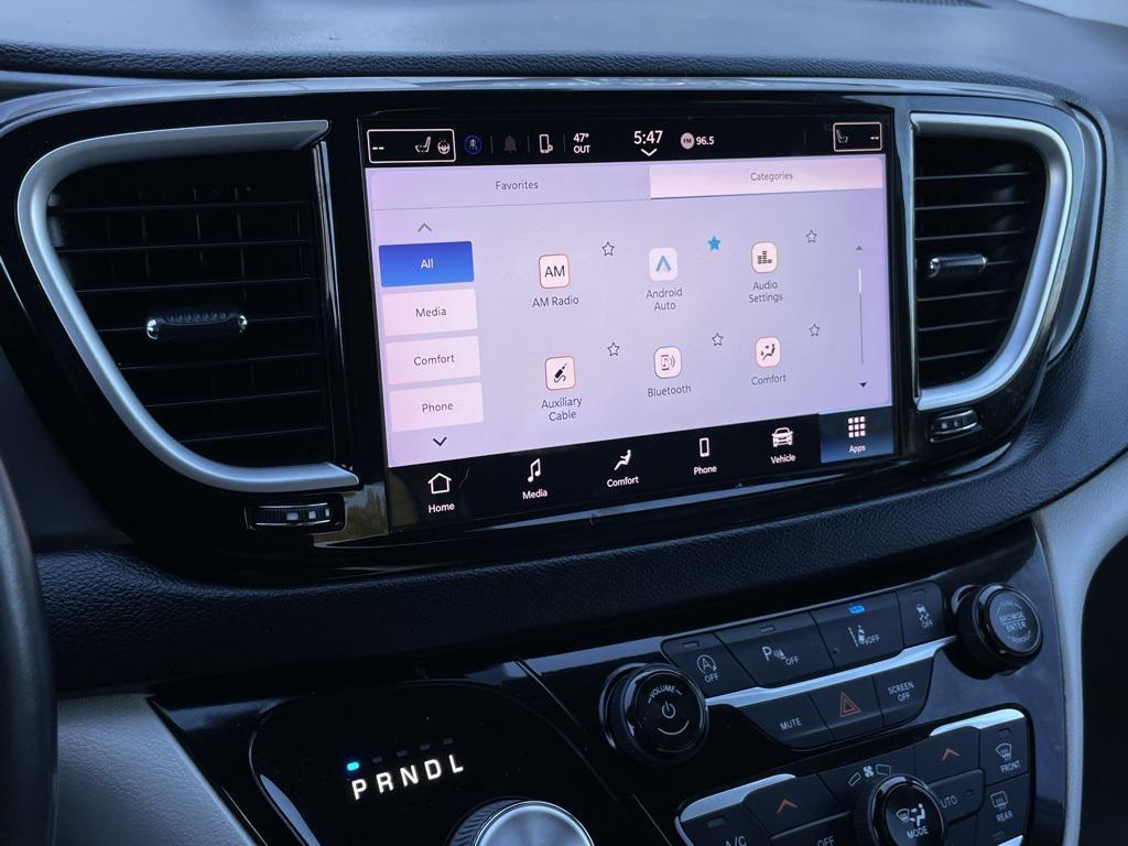 used 2021 Chrysler Pacifica car, priced at $21,000