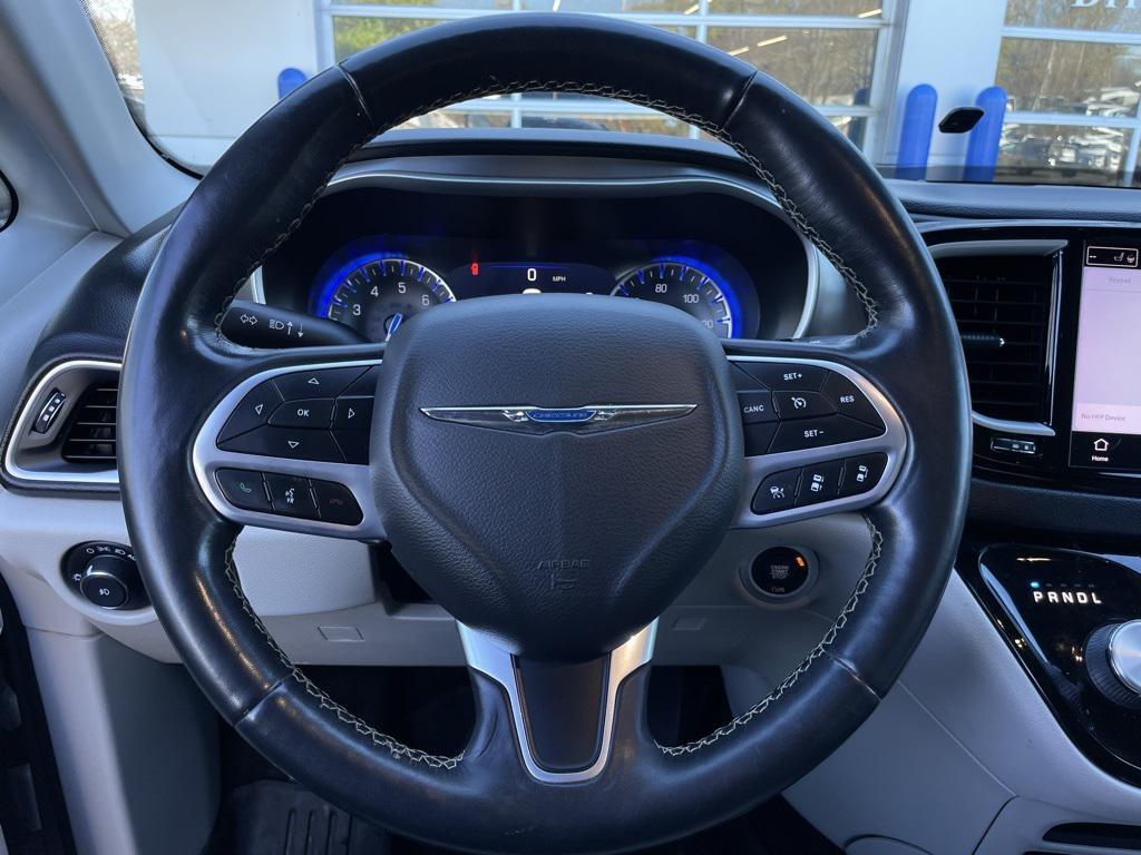 used 2021 Chrysler Pacifica car, priced at $21,000