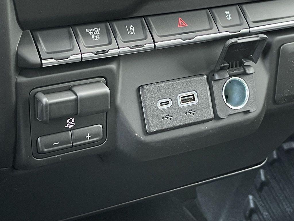 new 2026 Chevrolet Silverado 3500 car, priced at $65,543