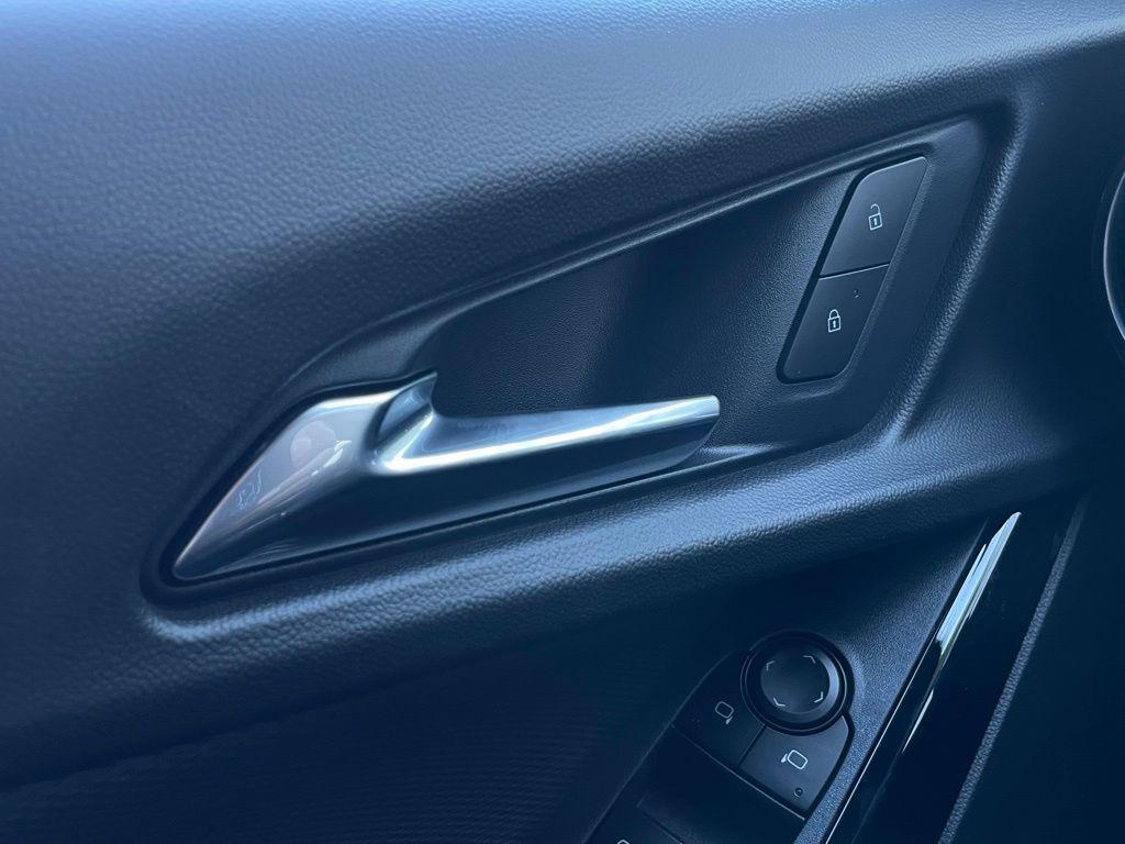 new 2026 Chevrolet Equinox car, priced at $27,990