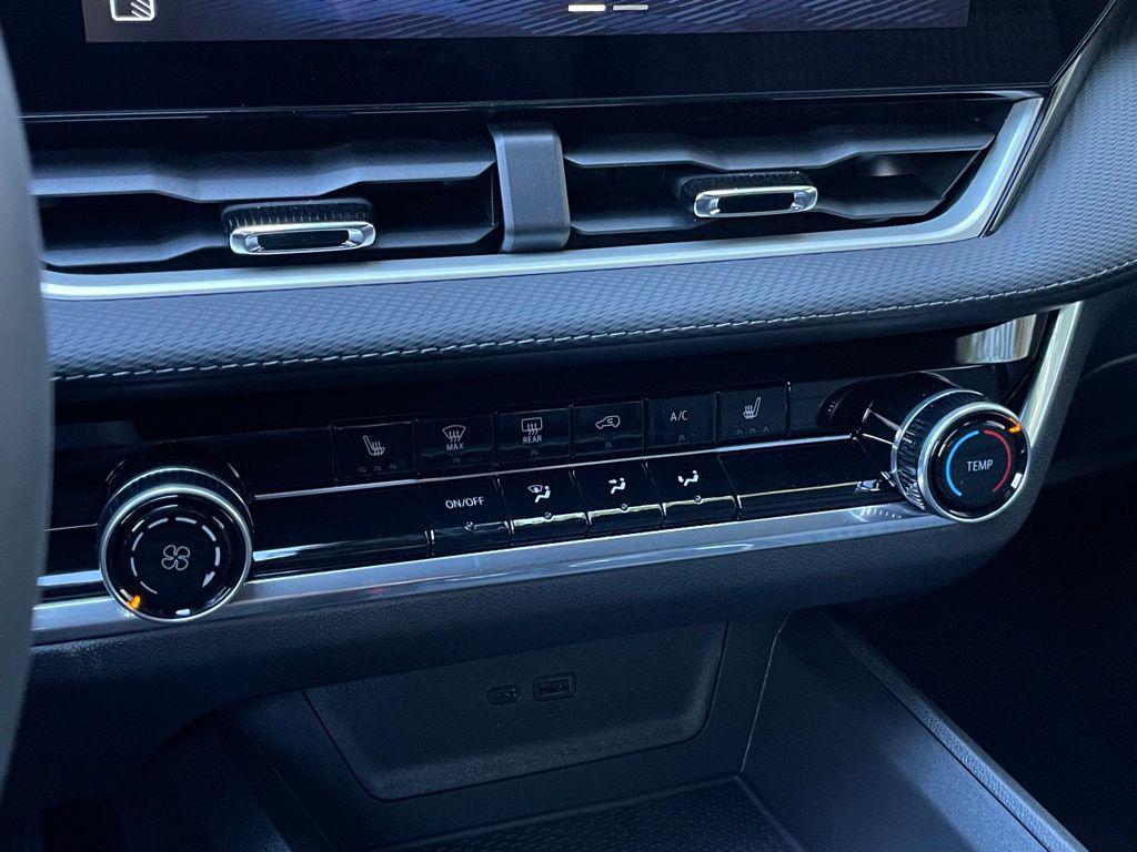 new 2026 Chevrolet Equinox car, priced at $27,990