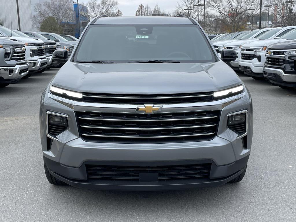 new 2026 Chevrolet Traverse car, priced at $40,990