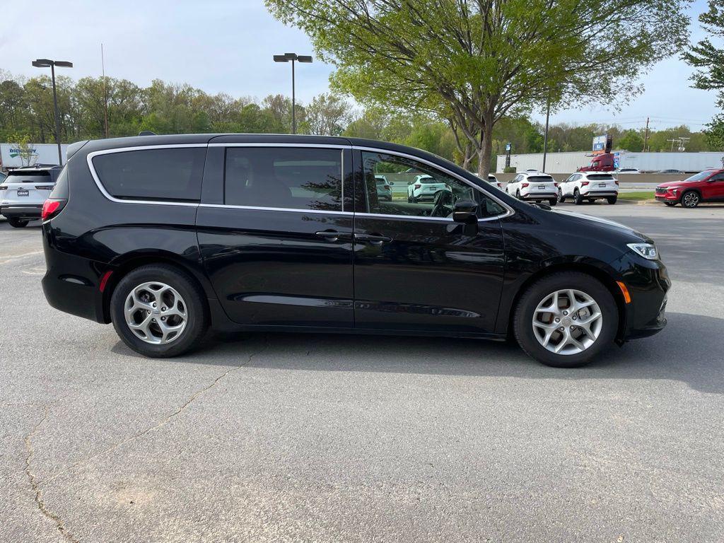 used 2024 Chrysler Pacifica car, priced at $31,963
