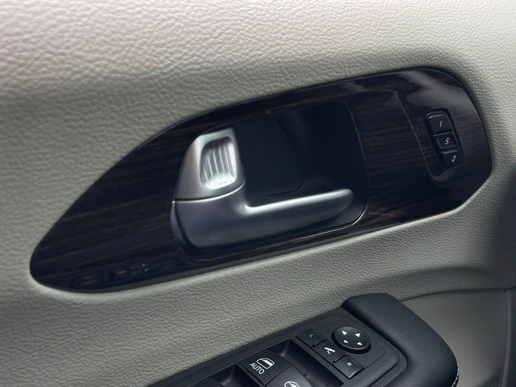 used 2024 Chrysler Pacifica car, priced at $31,963