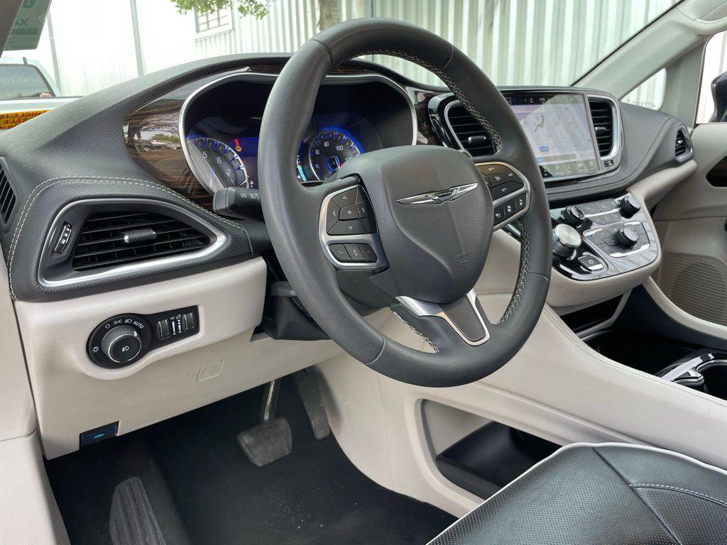 used 2024 Chrysler Pacifica car, priced at $31,963