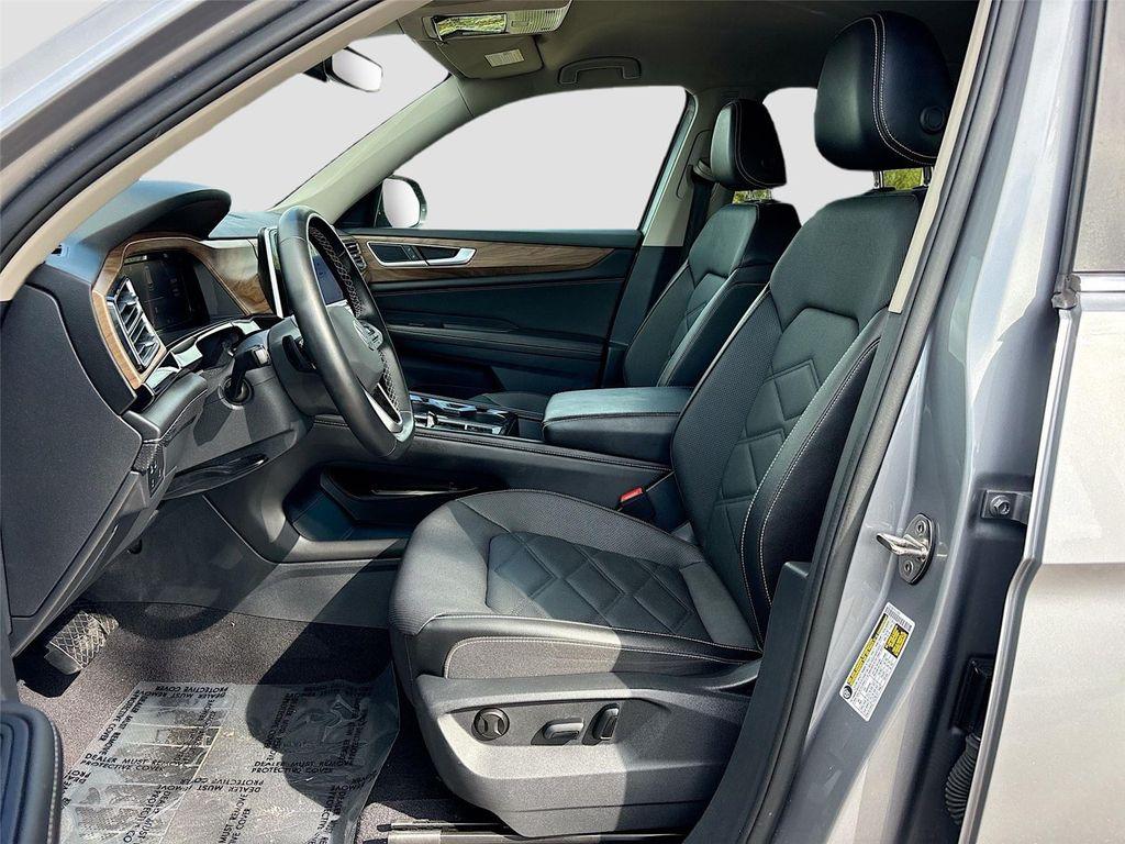 used 2025 Volkswagen Atlas car, priced at $27,595