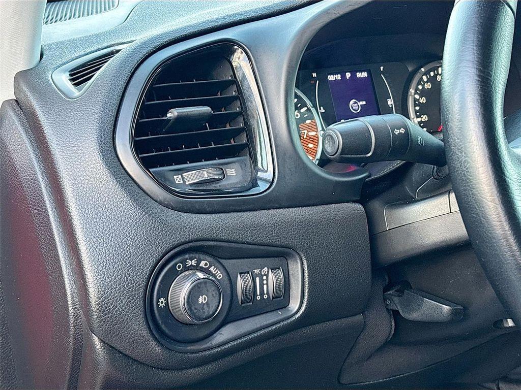 used 2020 Jeep Renegade car, priced at $12,597