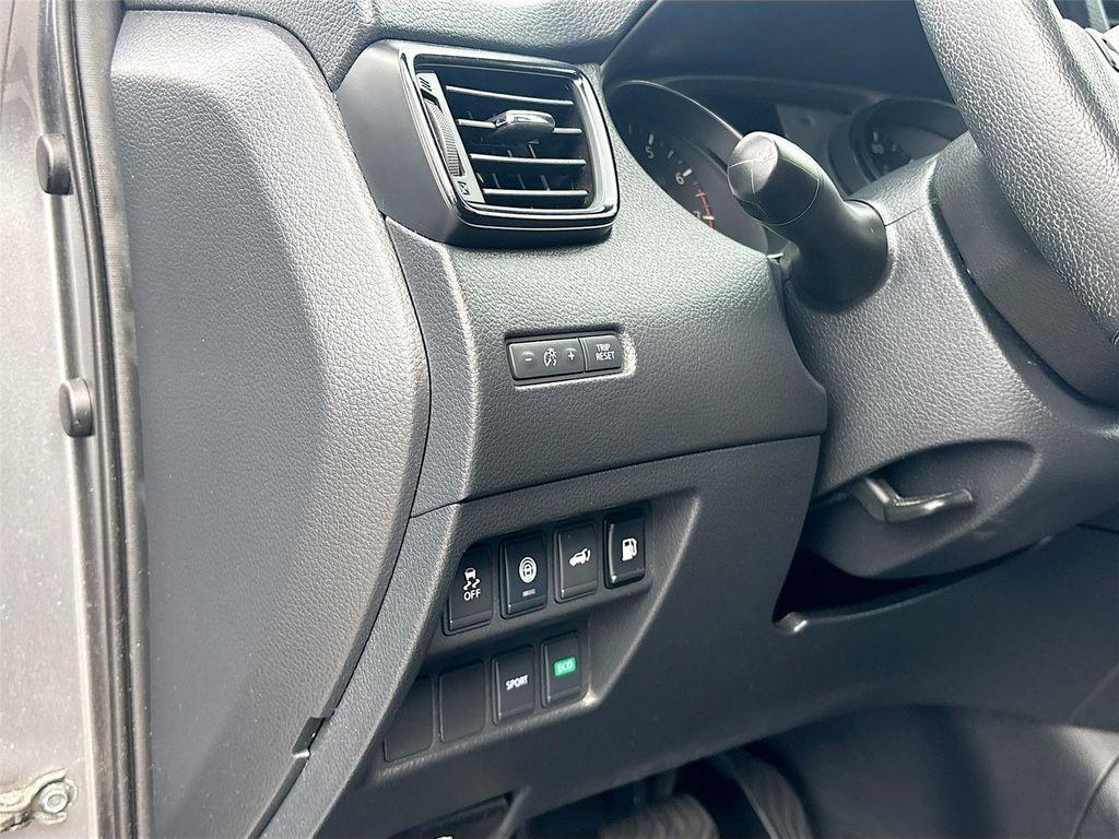 used 2019 Nissan Rogue car, priced at $13,297