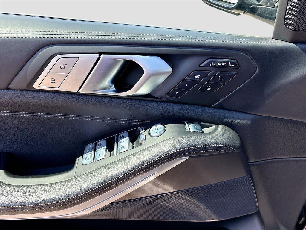used 2022 BMW X7 car, priced at $34,295
