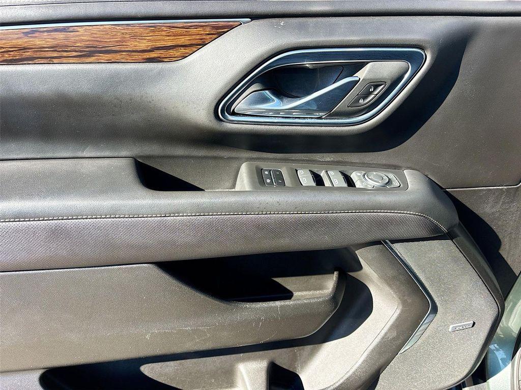 used 2023 Chevrolet Suburban car, priced at $34,997