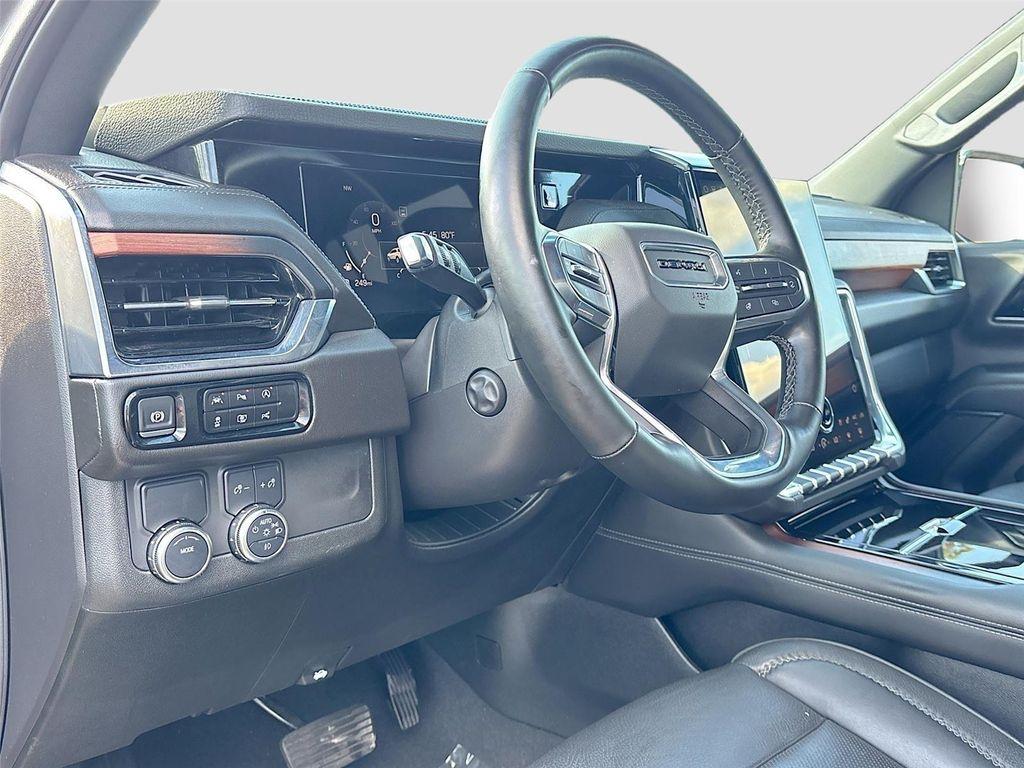 used 2025 GMC Yukon car, priced at $60,895