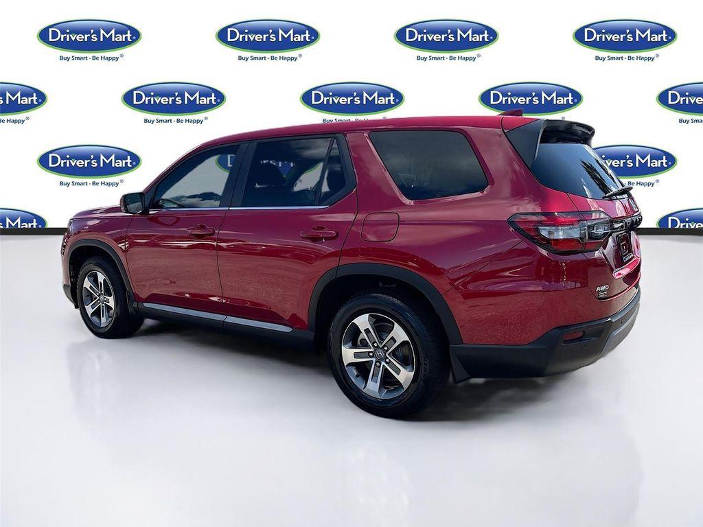 used 2025 Honda Pilot car, priced at $36,997