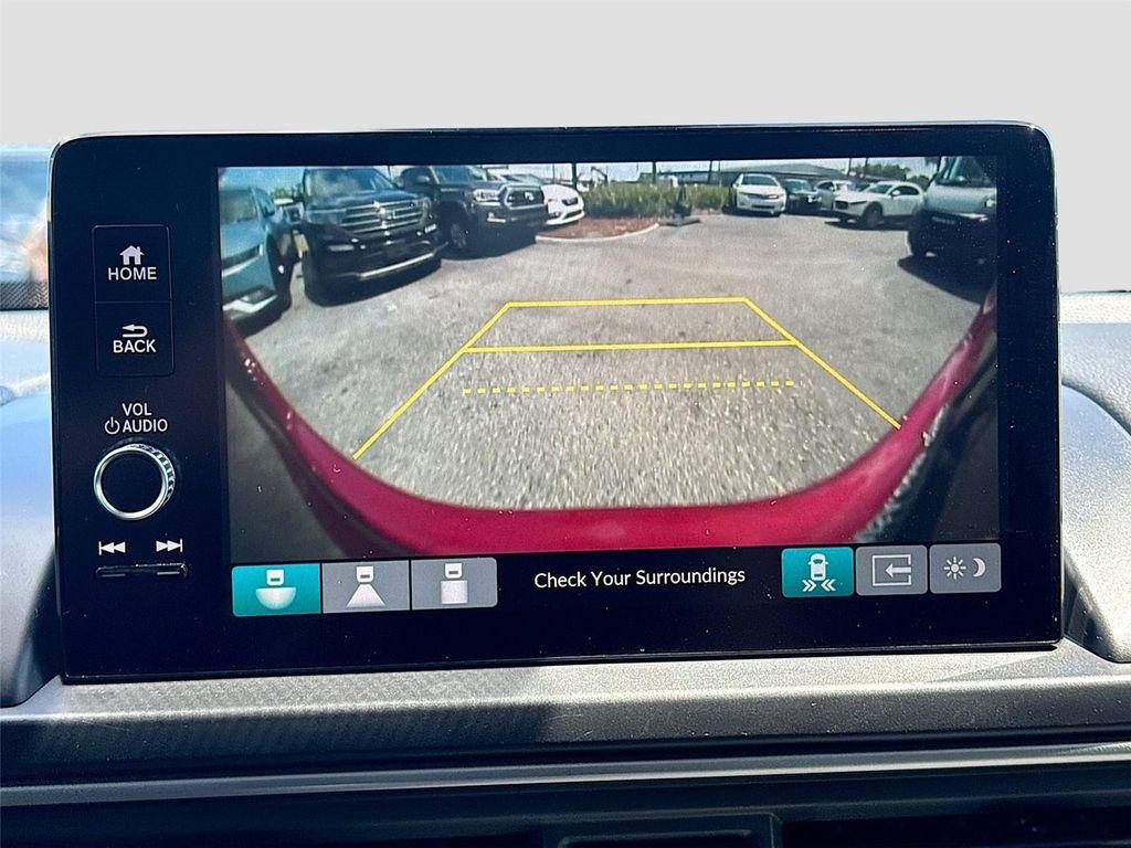 used 2025 Honda Pilot car, priced at $36,997