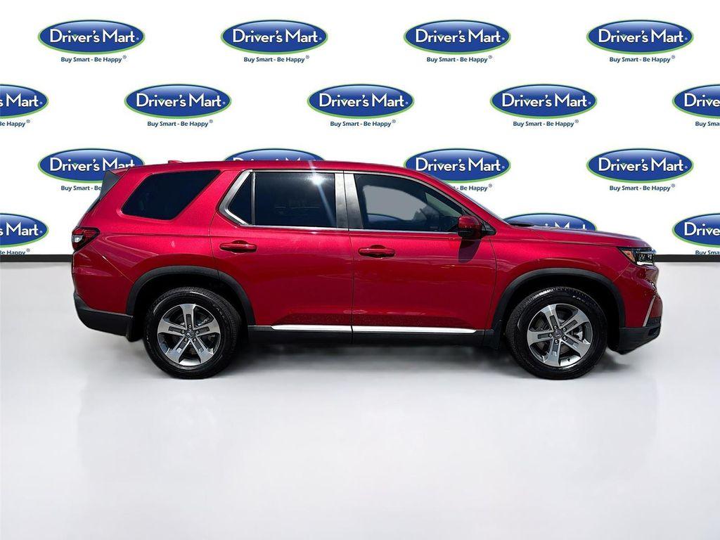 used 2025 Honda Pilot car, priced at $36,997
