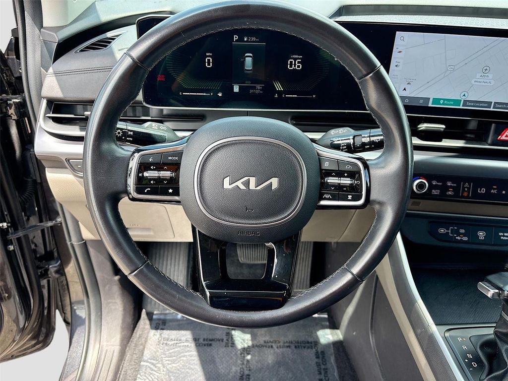 used 2025 Kia Carnival car, priced at $29,995