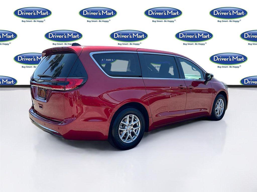 used 2025 Chrysler Pacifica car, priced at $26,795