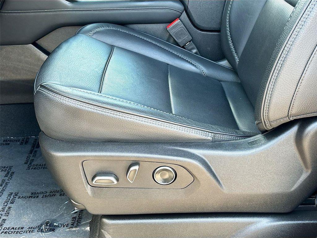 used 2025 GMC Yukon car, priced at $61,895