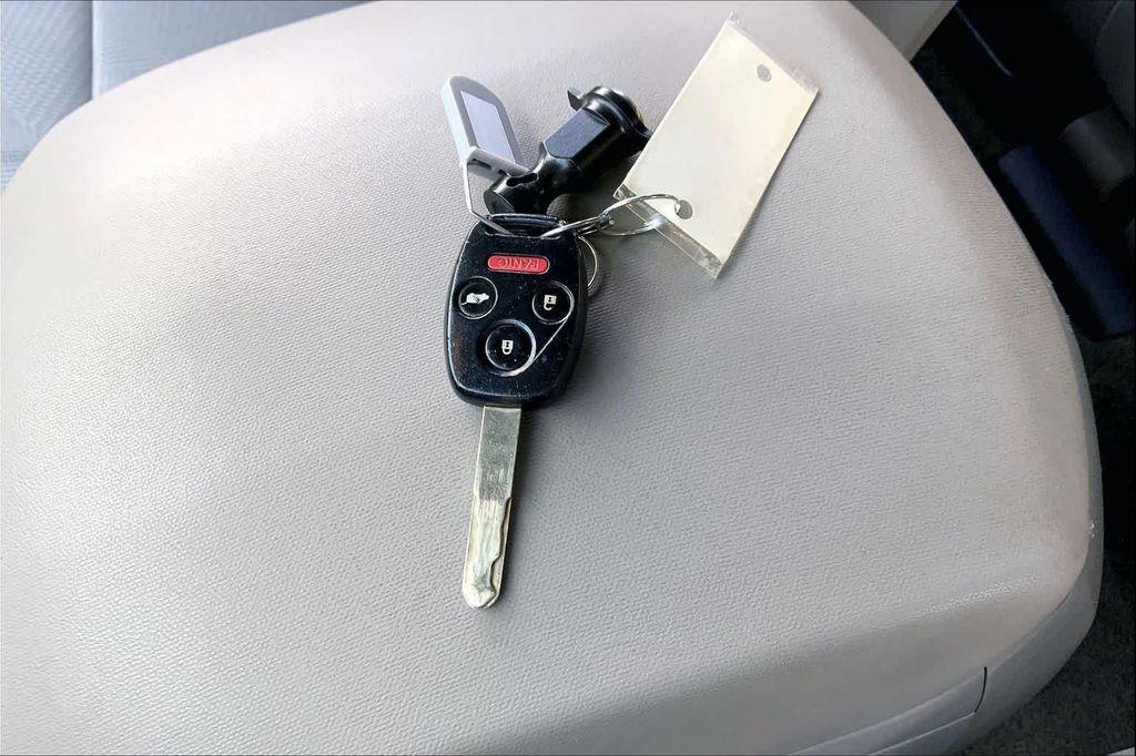 used 2015 Honda Pilot car, priced at $8,998