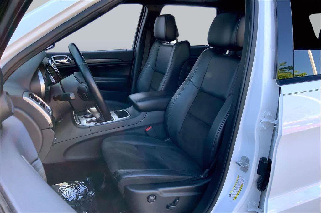 used 2019 Jeep Grand Cherokee car, priced at $19,797