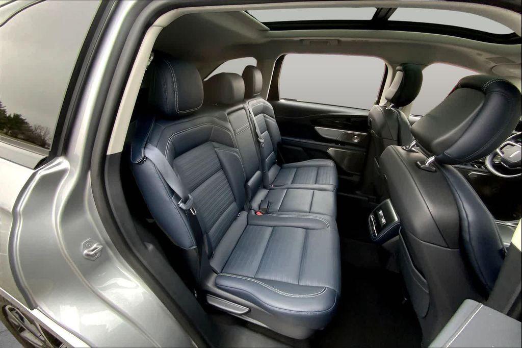 used 2025 Lincoln Nautilus car, priced at $53,797