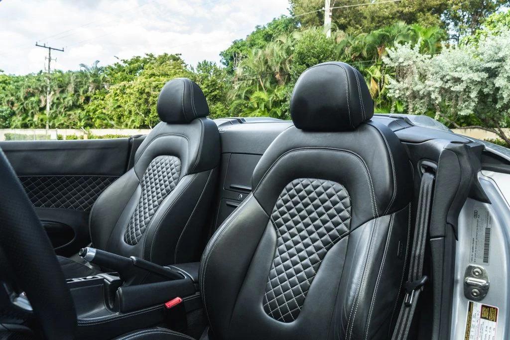 used 2015 Audi R8 car, priced at $119,995