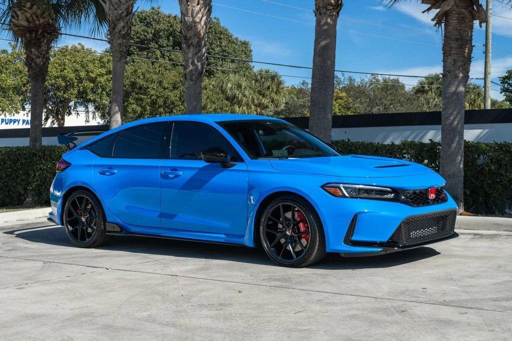 used 2025 Honda Civic Type R car, priced at $45,995
