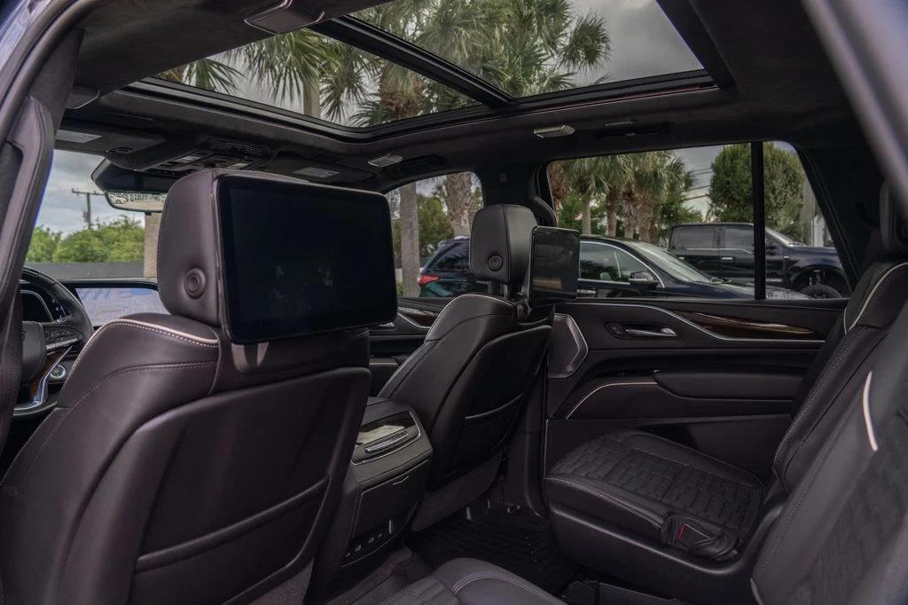 used 2022 Cadillac Escalade car, priced at $67,995