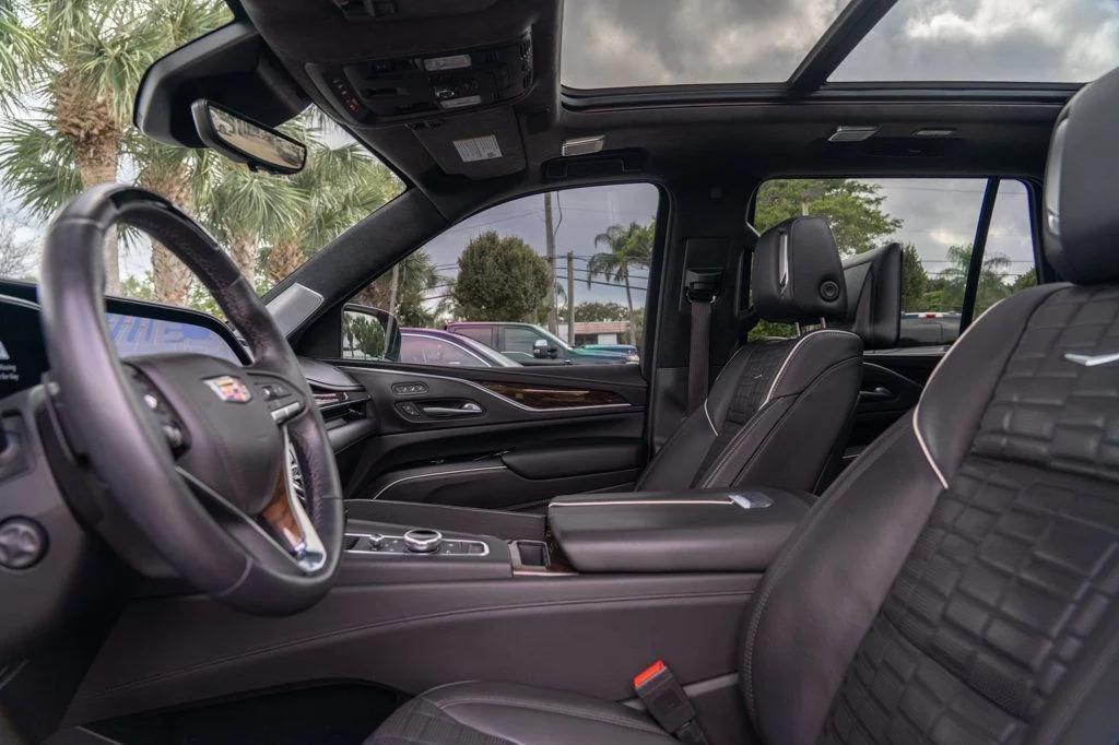 used 2022 Cadillac Escalade car, priced at $67,995