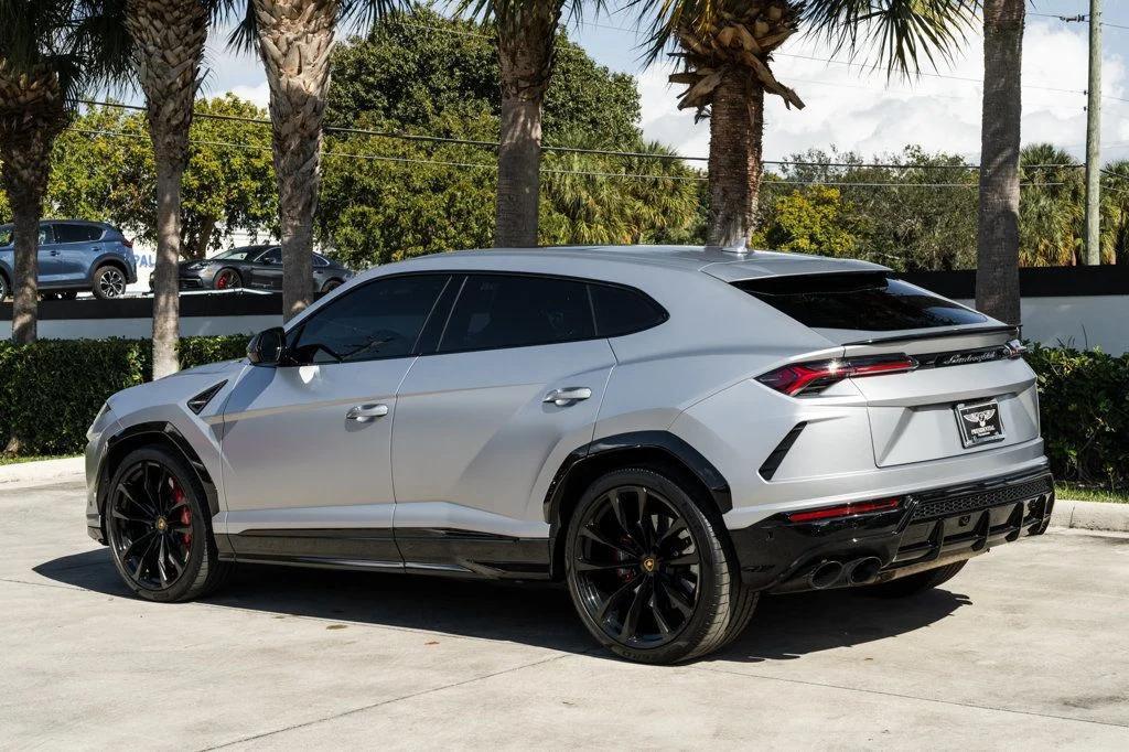 used 2022 Lamborghini Urus car, priced at $214,995